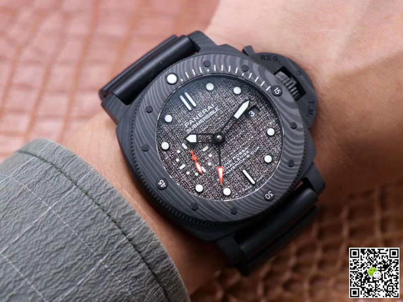 Panerai Submersible Luna Rossa PAM01039 VS Factory Black Carbon