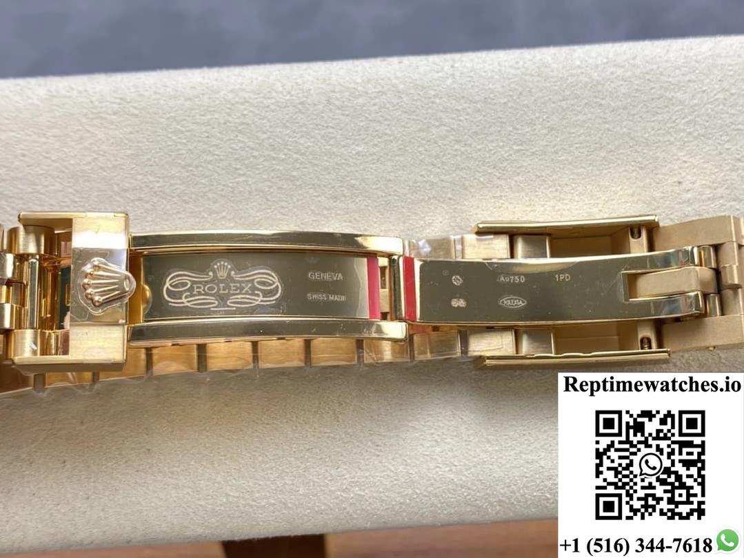 Rolex GMT-Master II 126718GRNR-0002 AR Factory Date Display