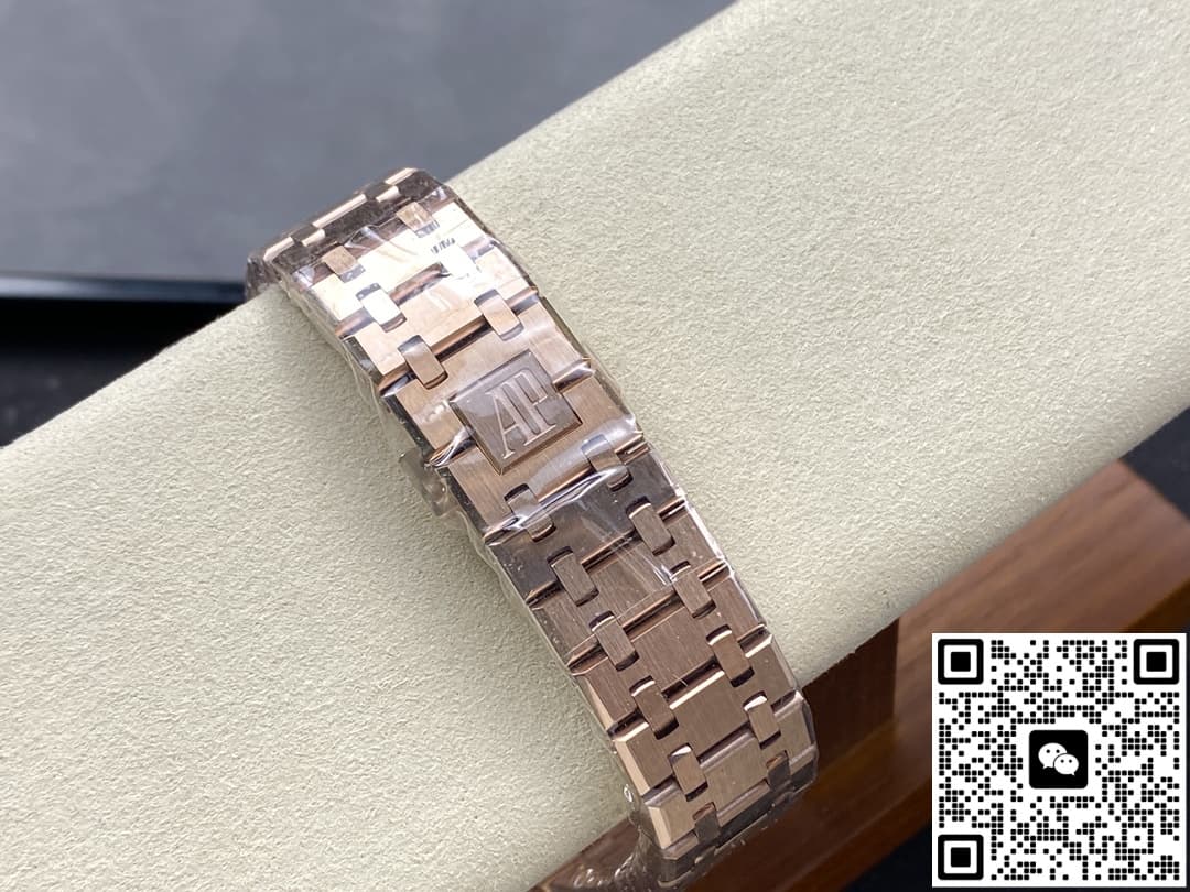 Audemars Piguet Royal Oak 15400OR.OO.1220OR.03 APS Factory Blue Dial