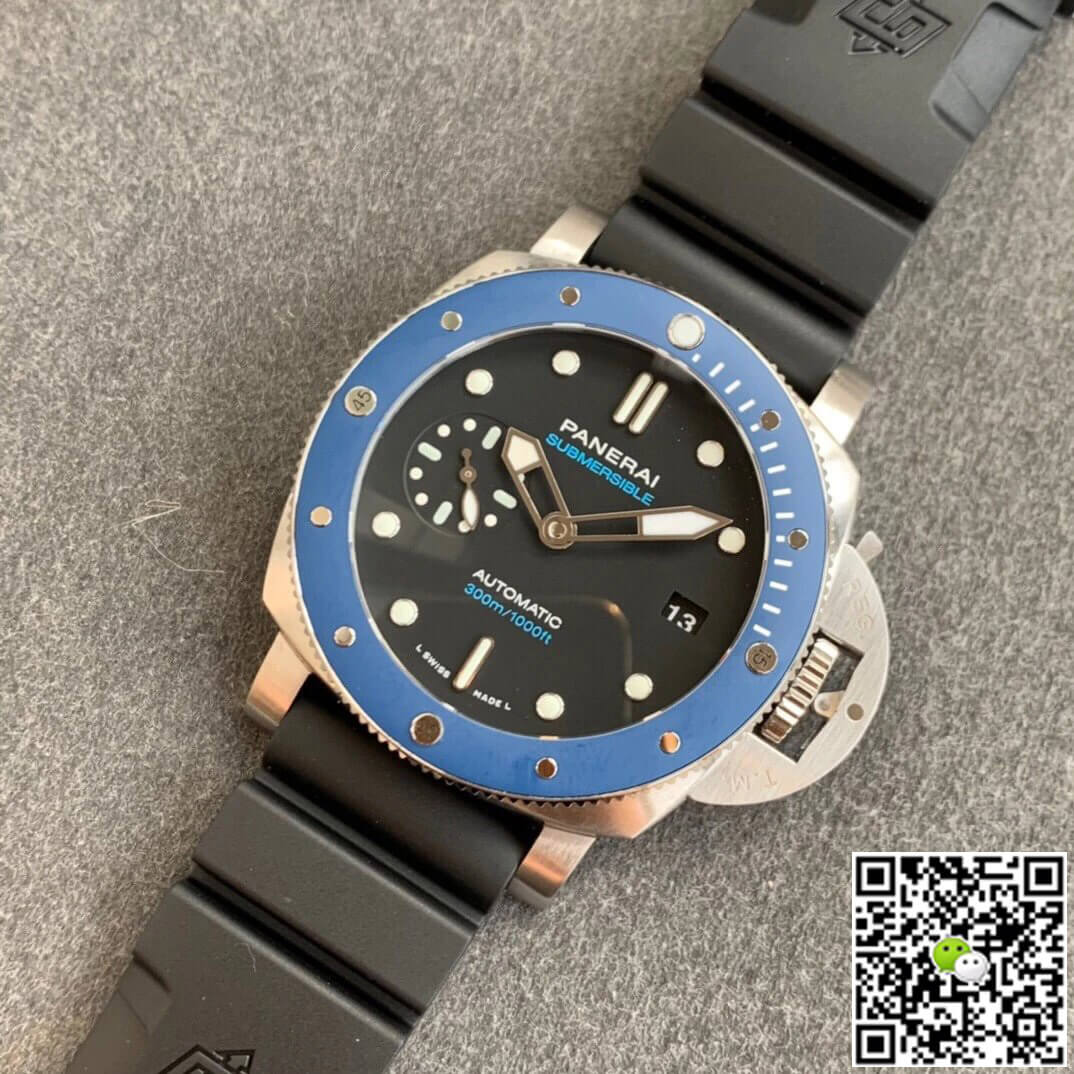 Panerai Submersible PAM01209 VS Factory Blue Bezel