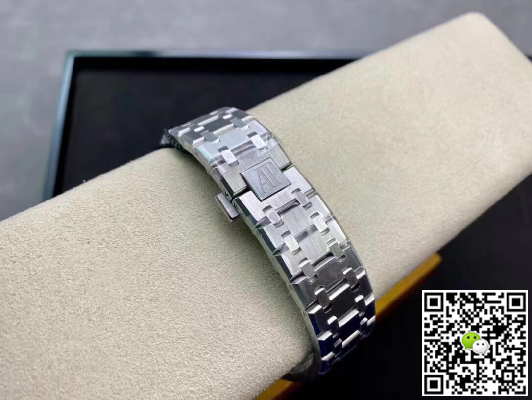 Audemars Piguet Royal Oak 15500ST.OO.1220ST.01 ZF Factory V2 Blue Dial