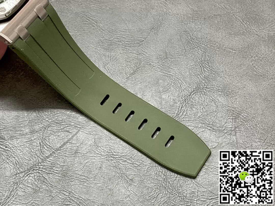 Audemars Piguet Royal Oak Offshore 15710ST.OO.A052CA.01 APS Factory Green Dial
