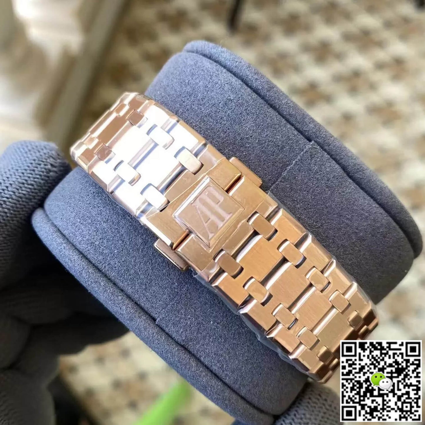 Audemars Piguet Royal Oak 26584OR.OO.1220OR.01 APS Factory Gold Dial