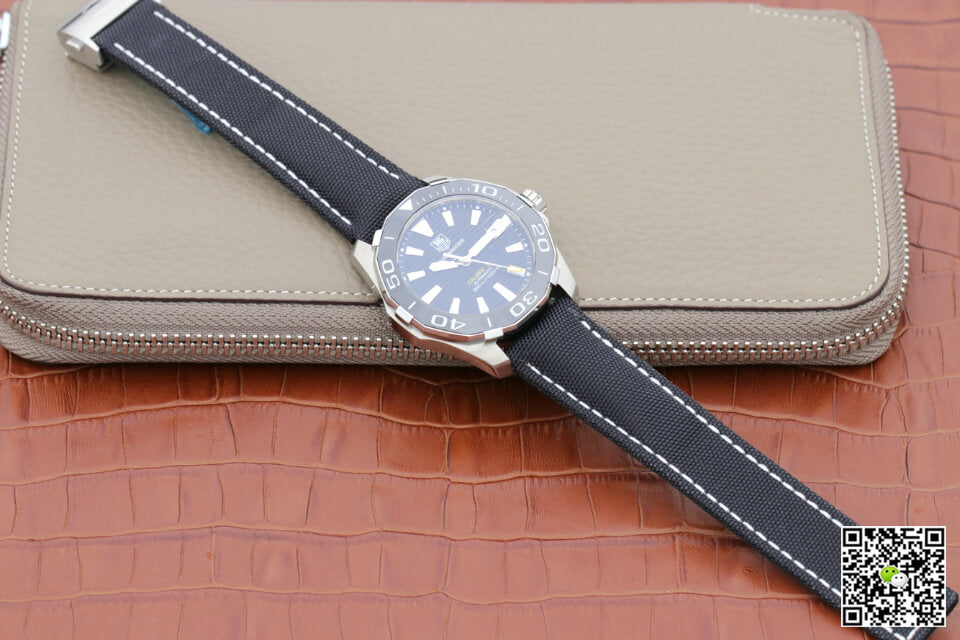 Tag Heuer Aquaracer 300M WAY211A.FC6362 V6 Factory Black Dial