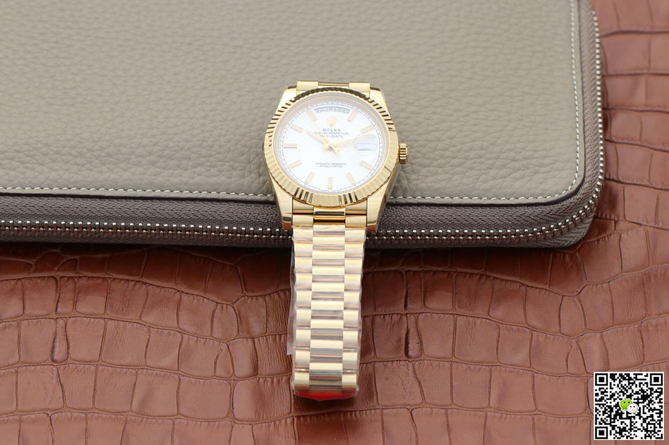 Rolex Day-Date M228238-0008 EW Factory Silver Dial