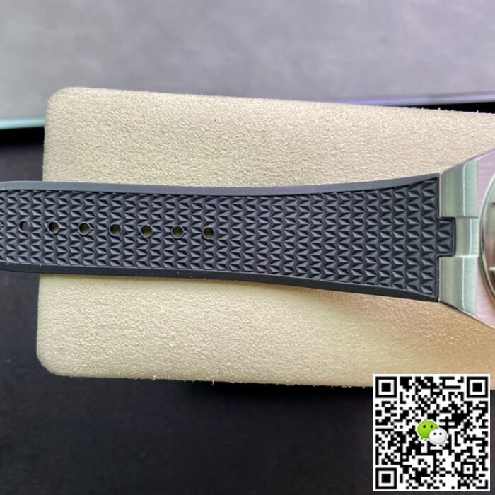 Vacheron Constantin Overseas 5500V/110A-B148 8F Factory Rubber Strap