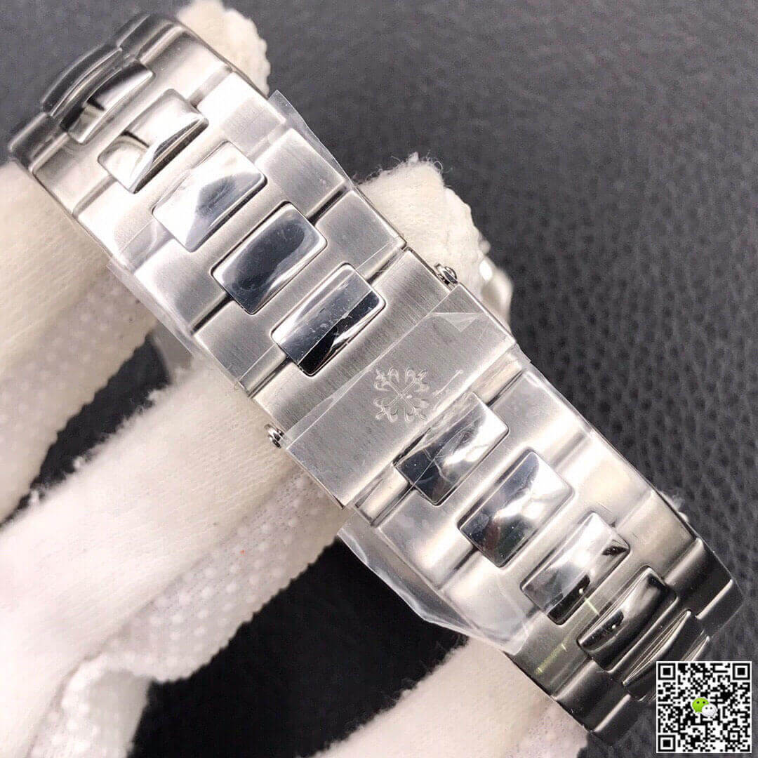 Patek Philippe Nautilus 5711/1A 010 3K Factory Blue Dial