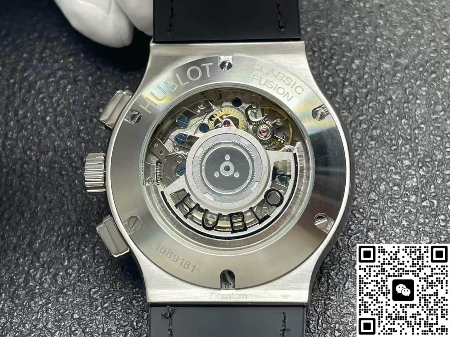 Hublot Classic Fusion 521.NX.8970.LR HB Factory Date display