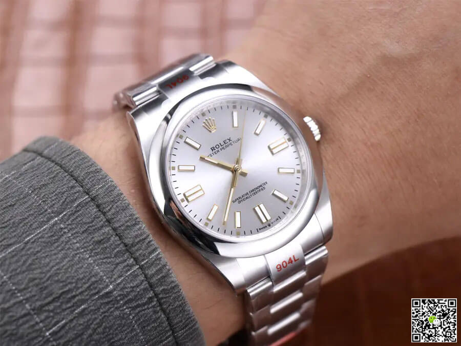Rolex Oyster Perpetual M124300-0001 41MM EW Factory Silver Dial