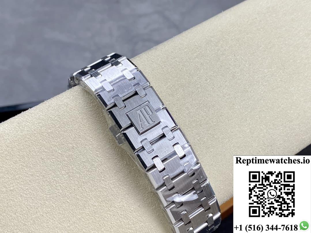 Audemars Piguet Royal Oak 15400ST.OO.1220ST.04 APS Factory Stainless Steel Case