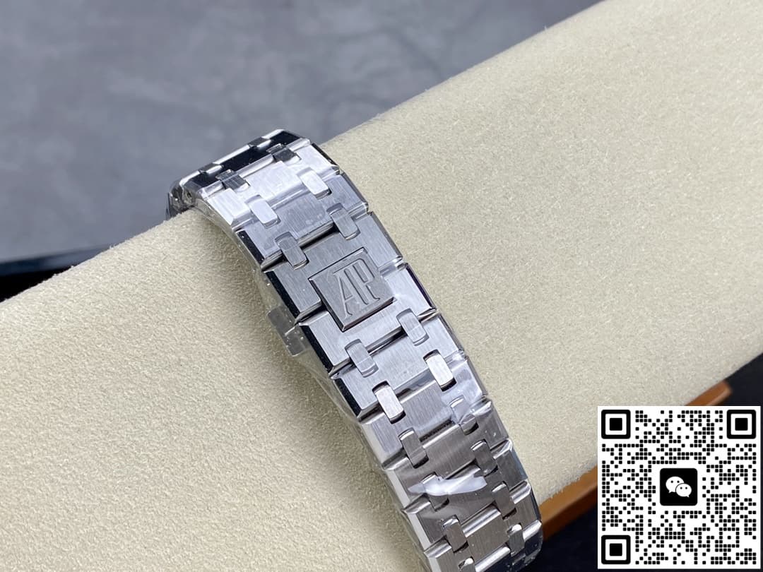 Audemars Piguet Royal Oak 15400ST.OO.1220ST.04 APS Factory Stainless Steel Case