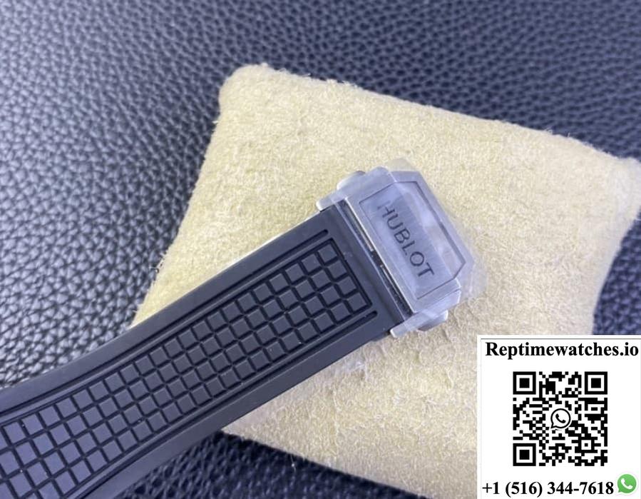 Hublot AQUARE BANG UNICO 821.NX.0170.RX BB Factory Date display