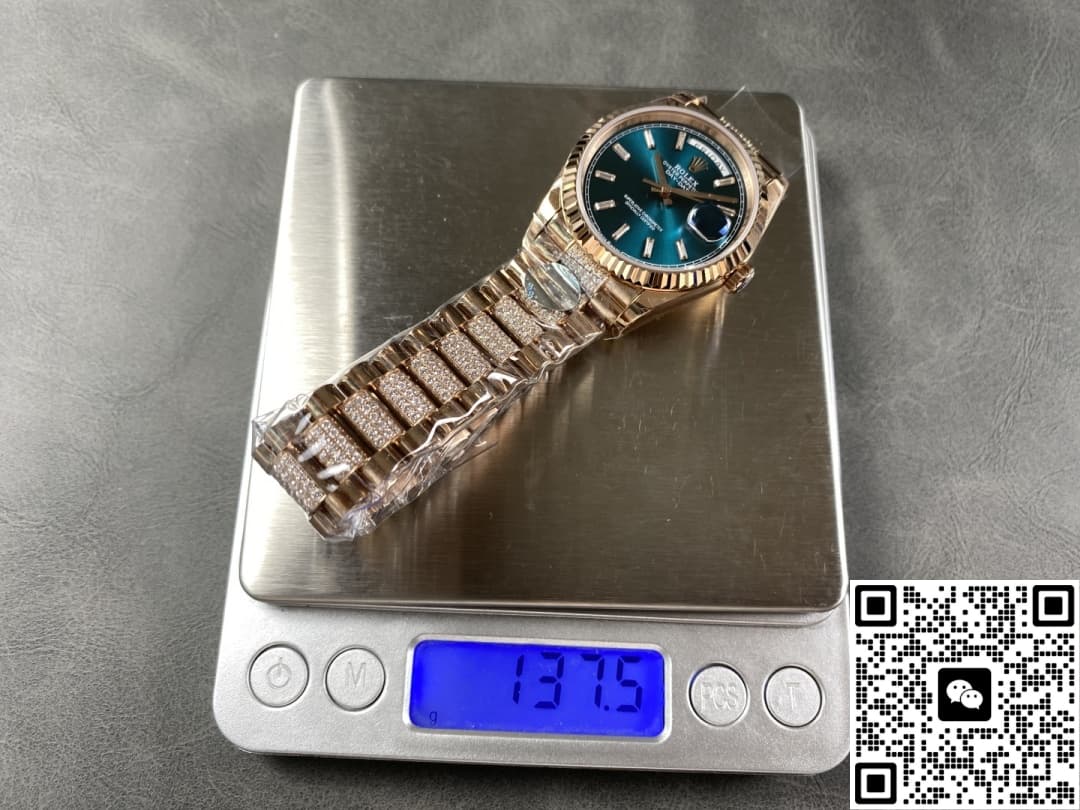 Rolex Day-Date M128235-0086 8+ Factory Week Display