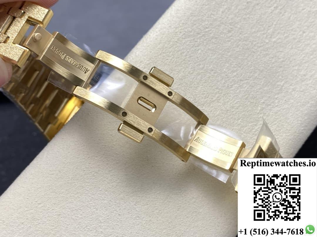 Audemars Piguet Royal Oak 26240BA.GG.1324BA.01 OM Factory Chronograph Function