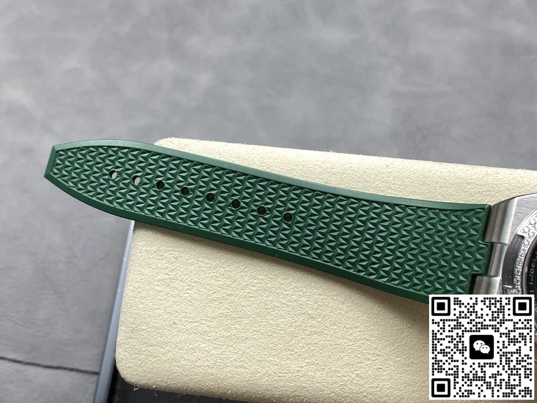Vacheron Constantin Overseas 4000V-B915 GR Factory Green Dial