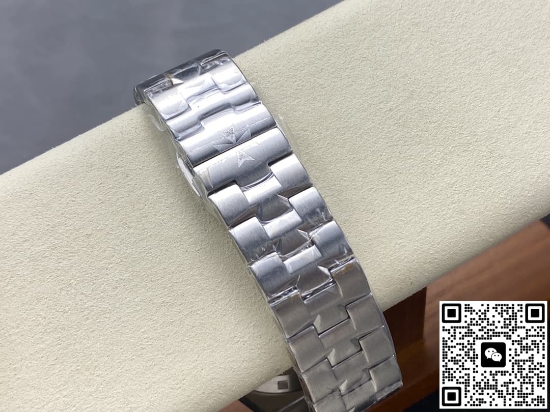 Vacheron Constantin Overseas 4000V-B916 GR Factory with see-through case back