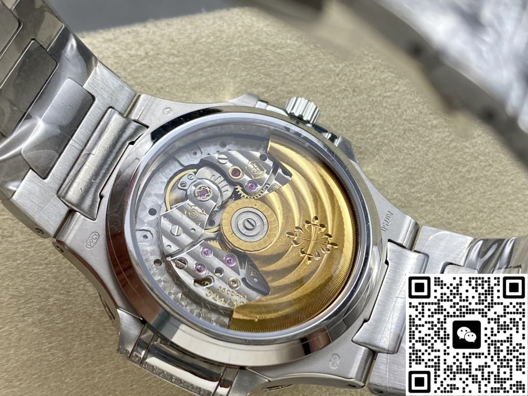 Patek Philippe Nautilus 7021-1G-001 AMG Factory Date display