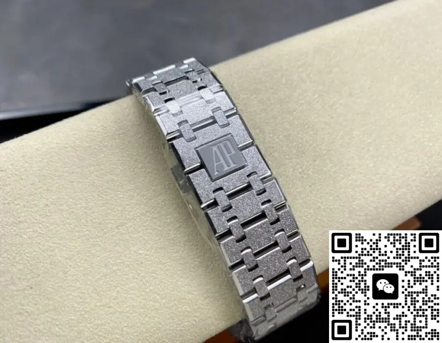 Audemars Piguet Royal Oak 15454BC.GG.1259BC.01 APS Factory Silvery white dial
