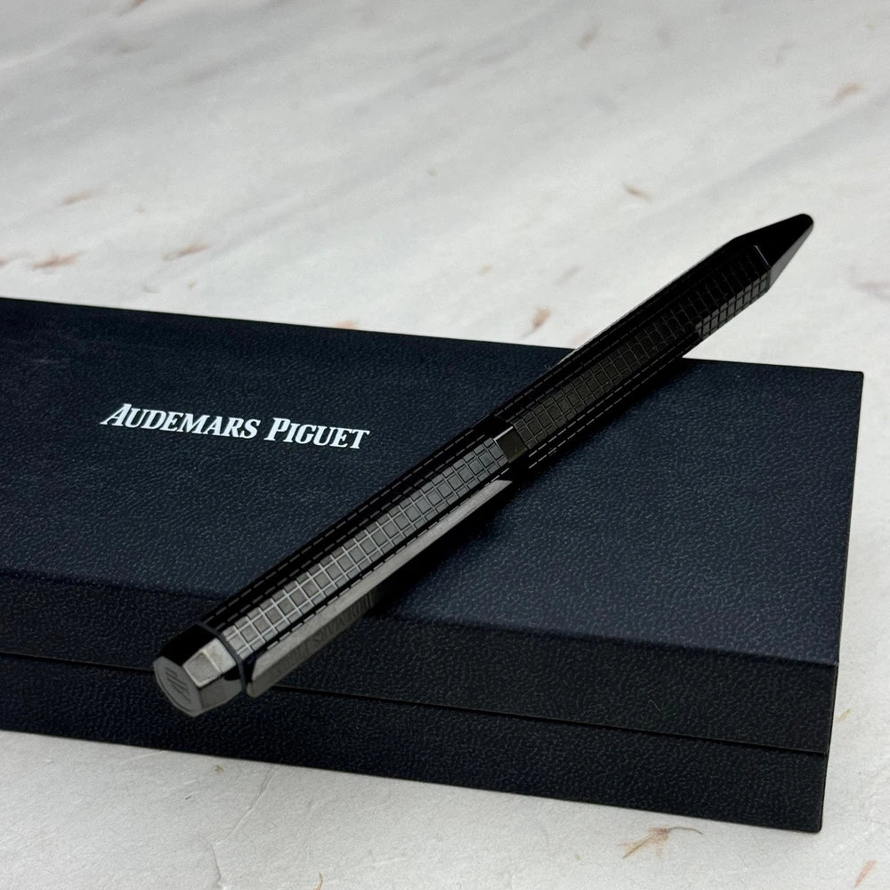 AUDEMARS PIGUET ROYAL OAK BLACK LUXURY PEN 001