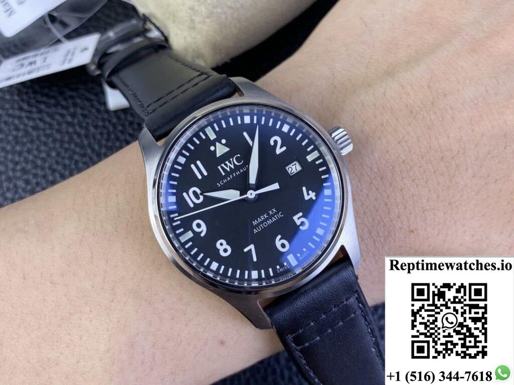 IWC PILOT WATCH IW328201 M+ FACTORY CALFSKIN STRAP