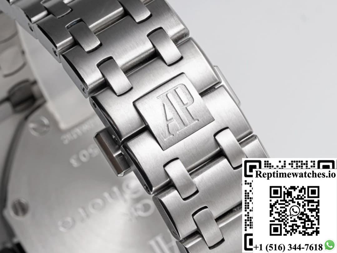 Audemars Piguet Royal Oak Offshore 25721ST.OO.1000ST.07 APF Factory Date Display