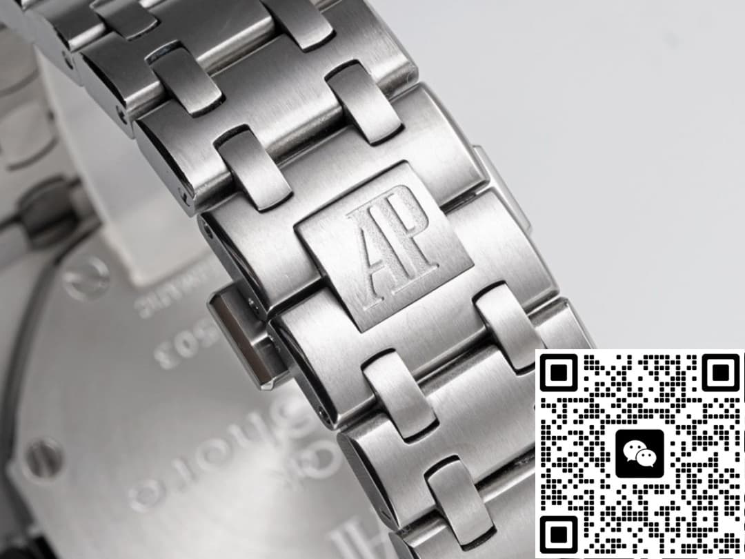 Audemars Piguet Royal Oak Offshore 25721ST.OO.1000ST.07 APF Factory Date Display