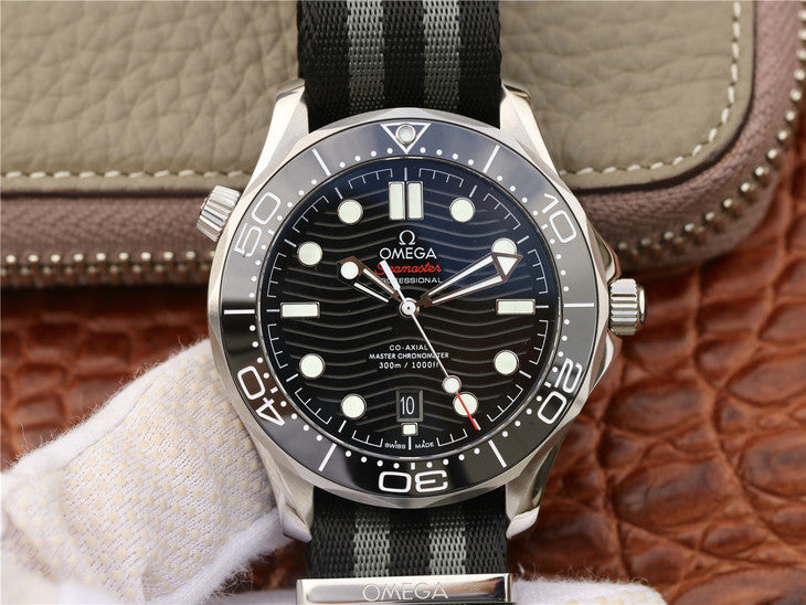 Vs Factory Replica Omega Seamaster Diver 300m Co Axial Black Ceramic Watch with A8800 Movement