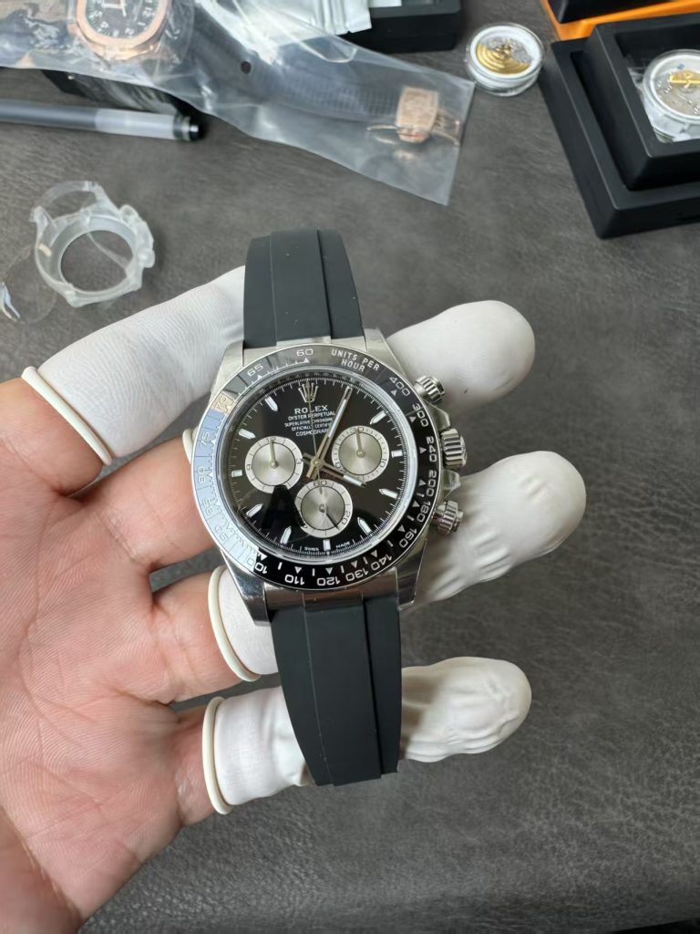 Vs Factory Replica Rolex Daytona Weighted with Black Rubber Band