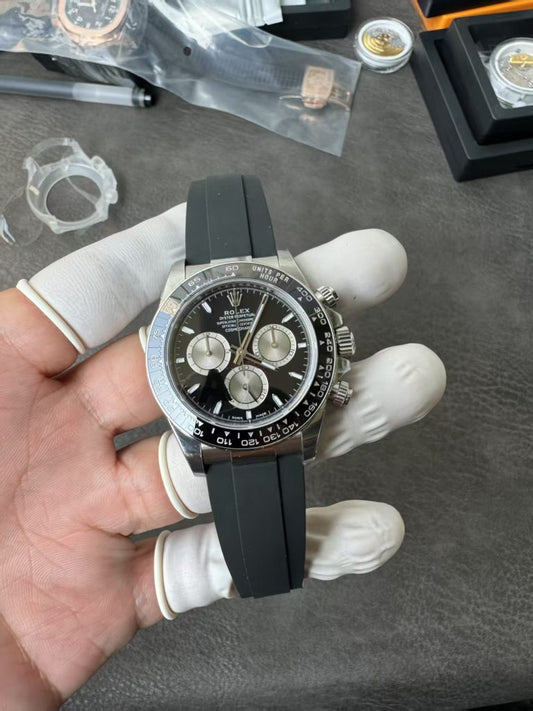 Vs Factory Replica Rolex Daytona Weighted with Black Rubber Band