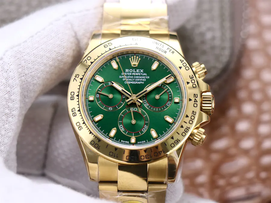 Noob Factory Replica Rolex Daytona Yellow Gold Green Dial with Super Clone 4130 Movement