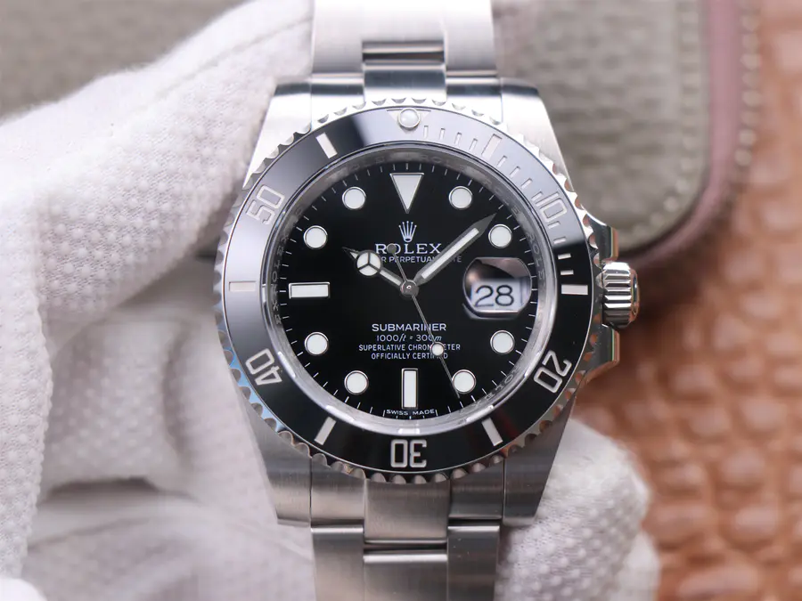 Noob V11 116610ln and 116610lv Unveiled