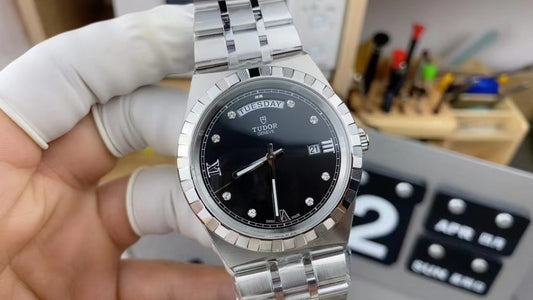 V7 Factory Replica Tudor Royal 28600 Day Date