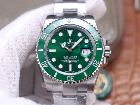 Vs Factory Replica Rolex Submariner 116610lv Hulk with Custom 3135 Movement
