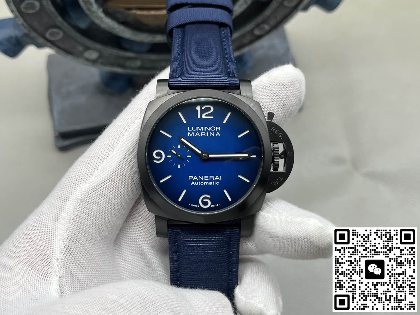 Panerai Submersible PAM02319 VS Factory Black Case