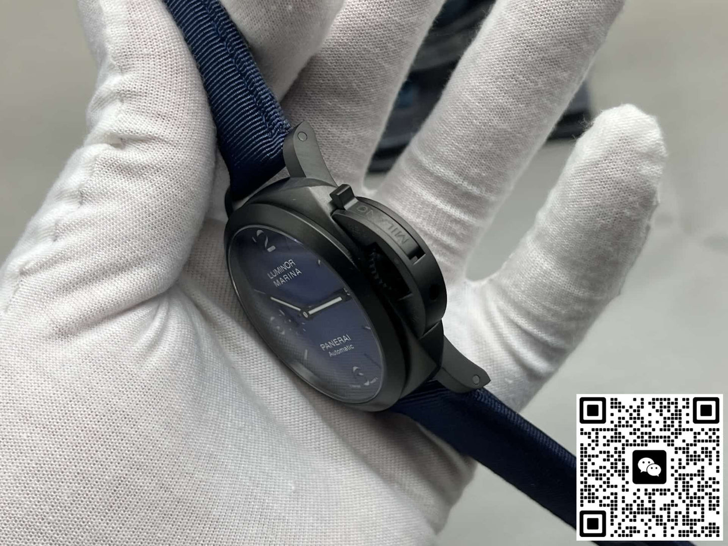 Panerai Submersible PAM02319 VS Factory Black Case