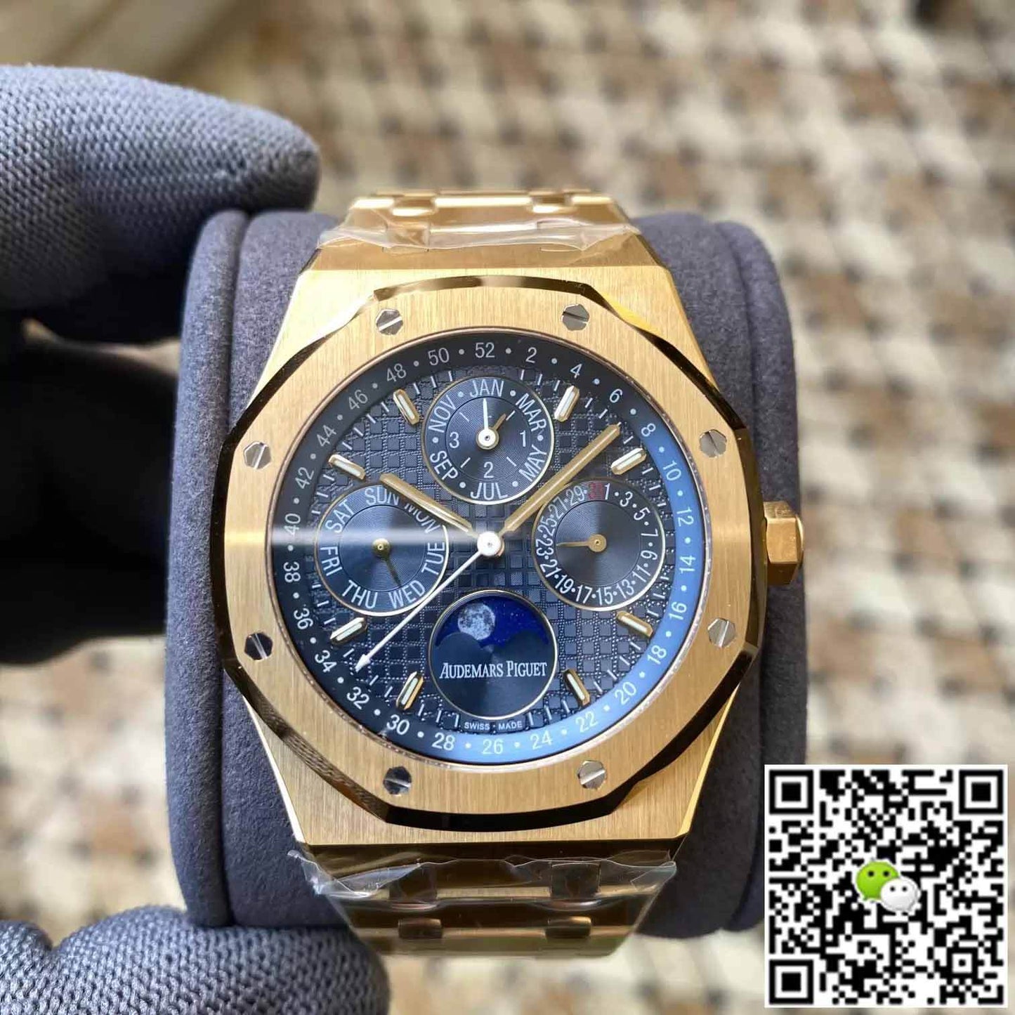 Audemars Piguet Royal Oak 26574BA.OO.1220BA.01 APS Factory Yellow Gold