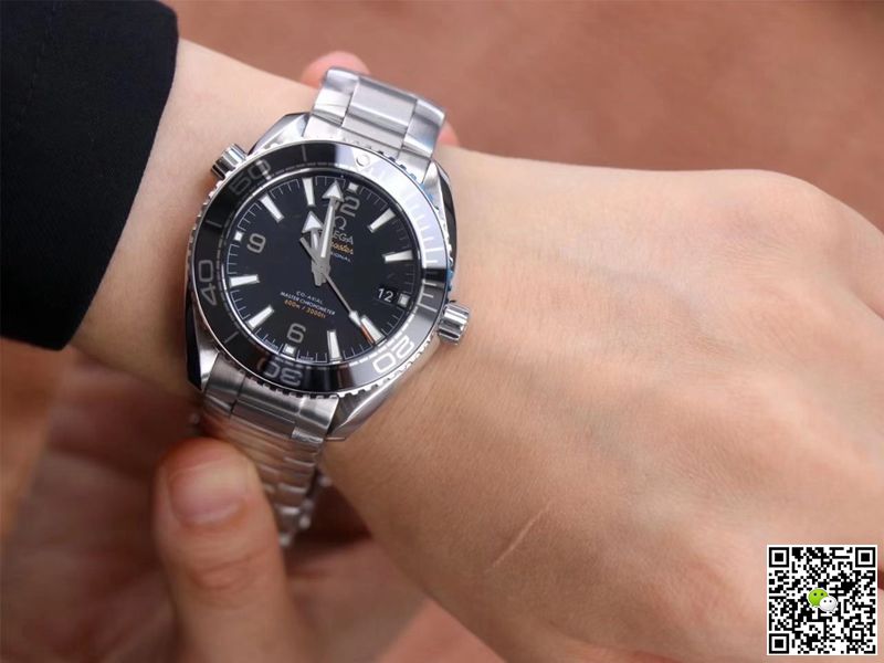 Omega Seamaster 215.30.40.20.01.001 Planet Ocean 600M VS Factory Black Dial