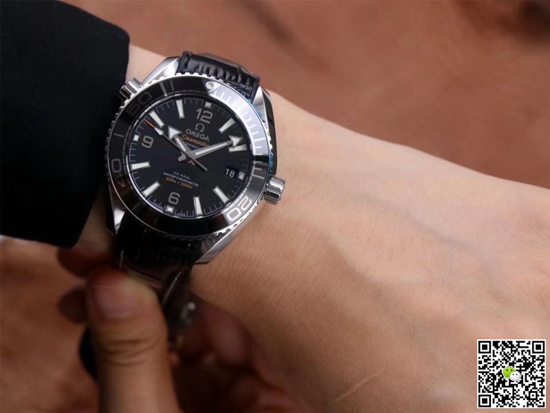 Omega Seamaster 215.33.40.20.01.001 Planet Ocean 600M VS Factory Black Dial