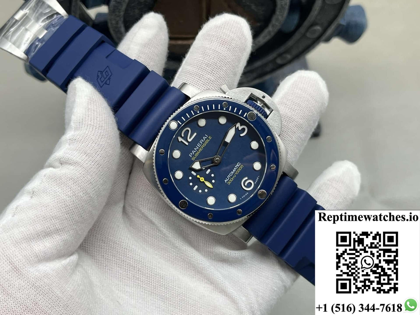 Panerai Submersible PAM01676 VS Factory Joint Model