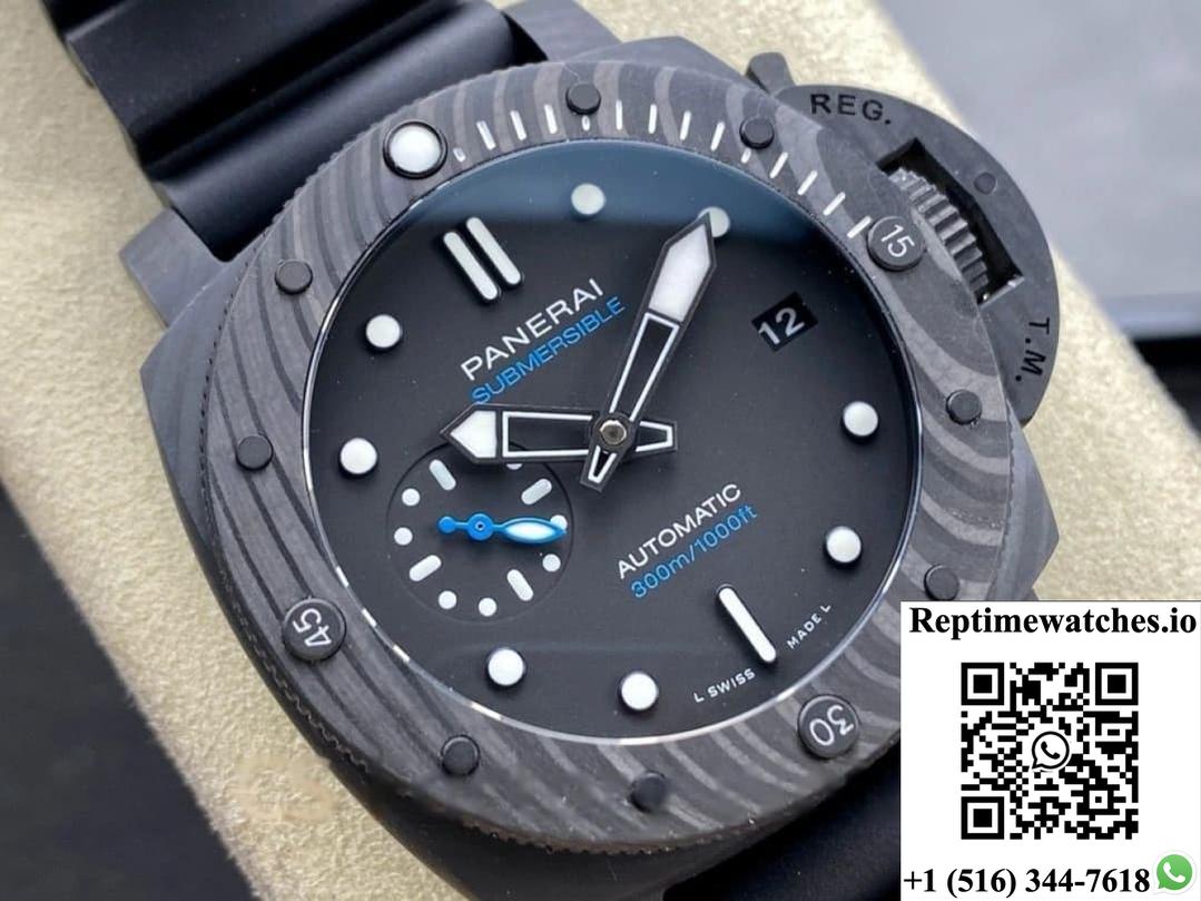 Panerai Submariner PAM02231 VS Factory Date Display