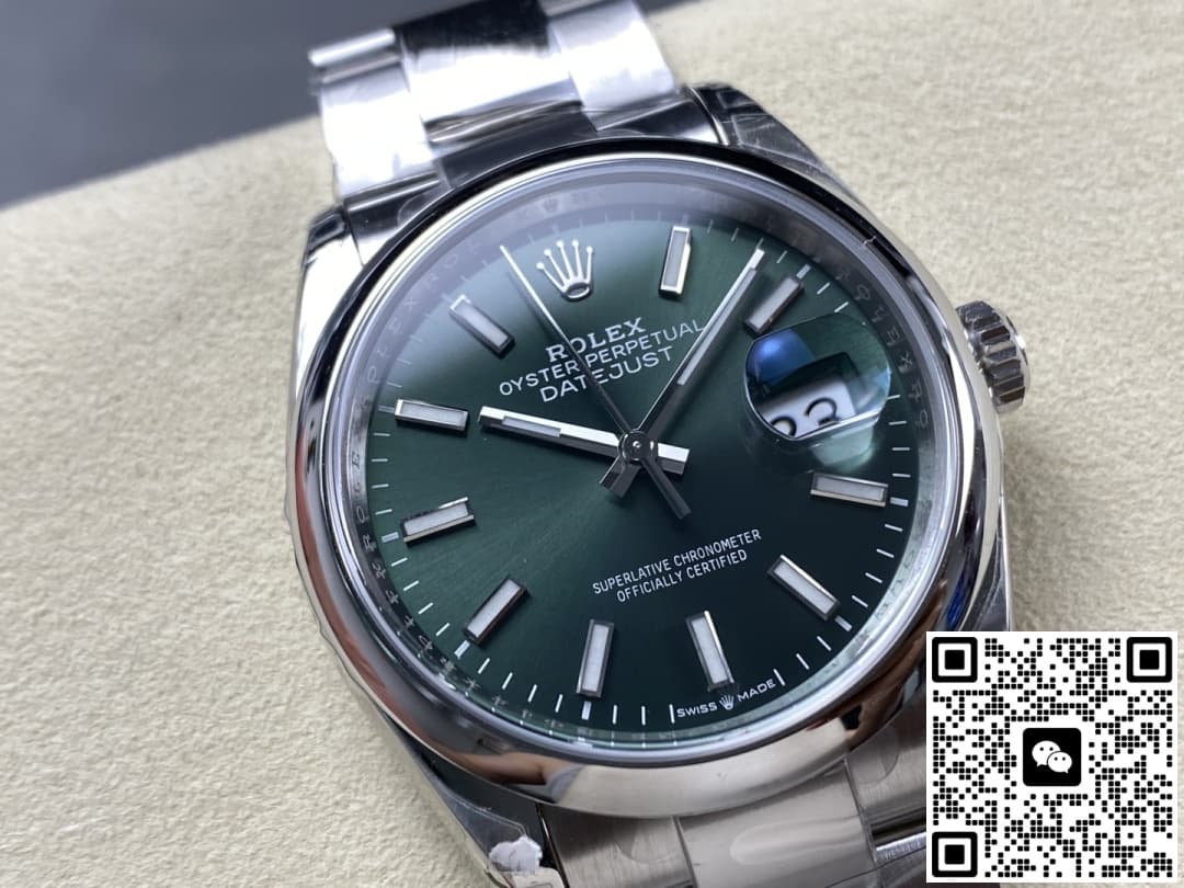 Rolex Datejust M126200-0024 VS Factory Stick Hour Marker