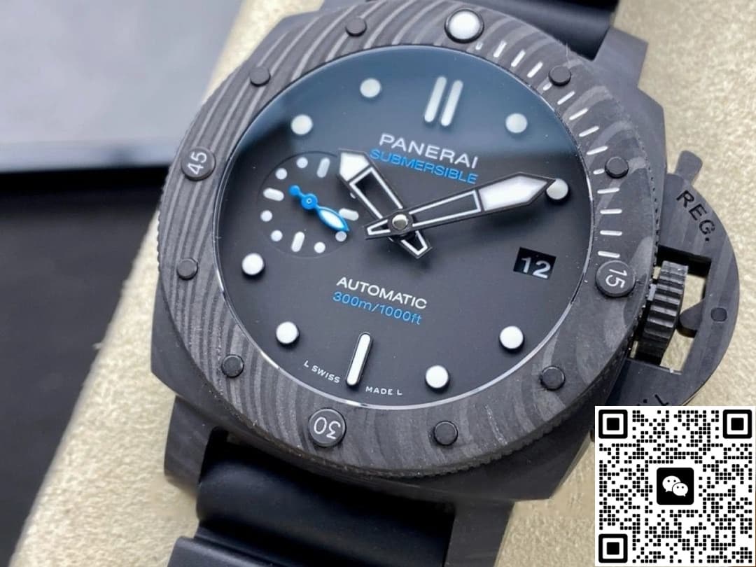 Panerai Submariner PAM02231 VS Factory Date Display