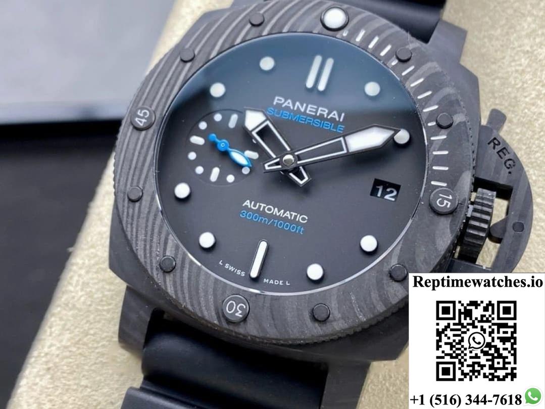 Panerai Submariner PAM02231 VS Factory Date Display