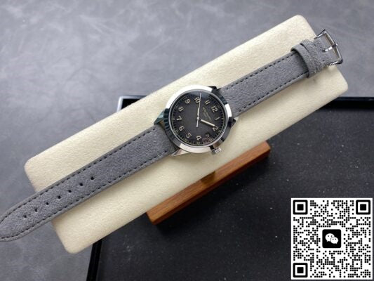 Patek Philippe Calatrava 5226G-001 GR Factory Date Display