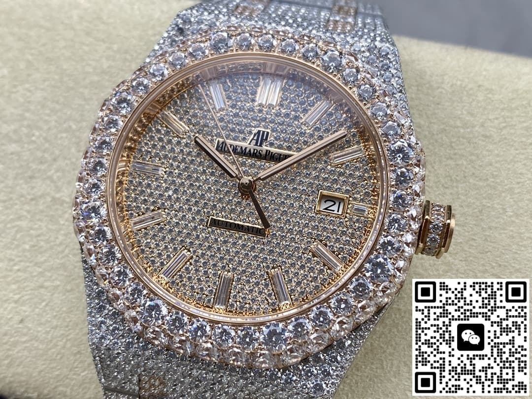 Audemars Piguet Royal Oak 15400OR.021 AMG Factory Date Display
