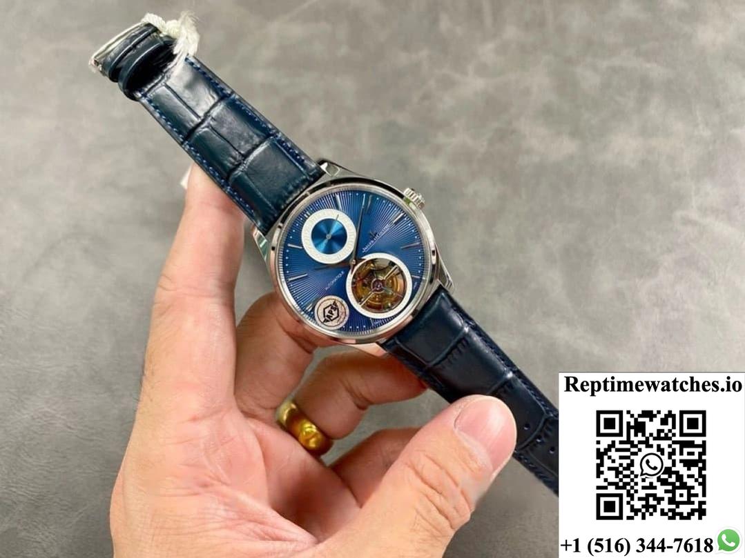 Jaeger-LeCoultre Master 13234E1 APS Factory Date Display