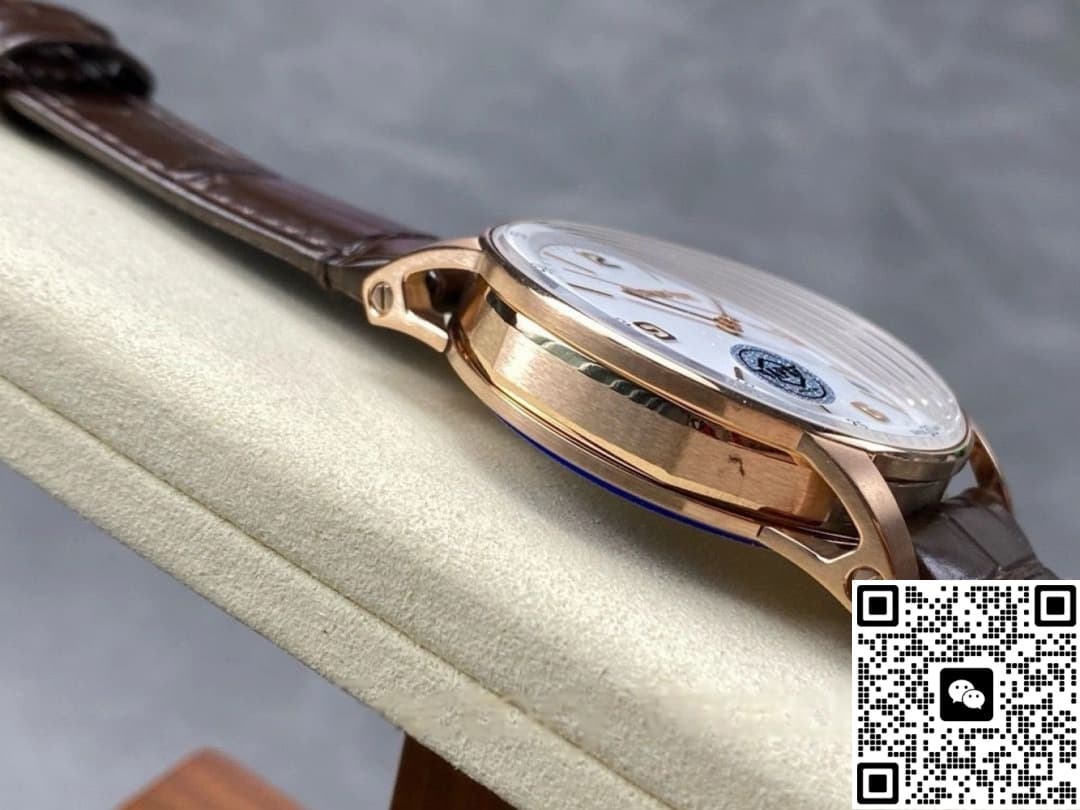 Audemars Piguet CODE 11.59 15210OR.OO.A099CR.01 APS factory date display