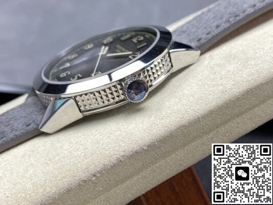 Patek Philippe Calatrava 5226G-001 GR Factory Date Display