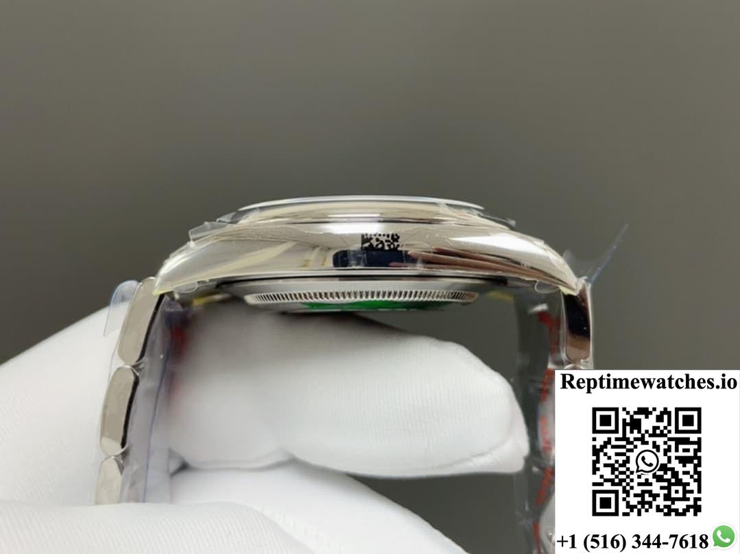 Rolex Oyster Perpetual 126000-0013 Clean Factory Oystersteel Case