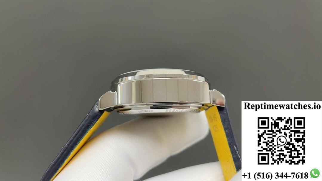 Breitling TOP TIME AB01772A1G1X1 BLS Factory